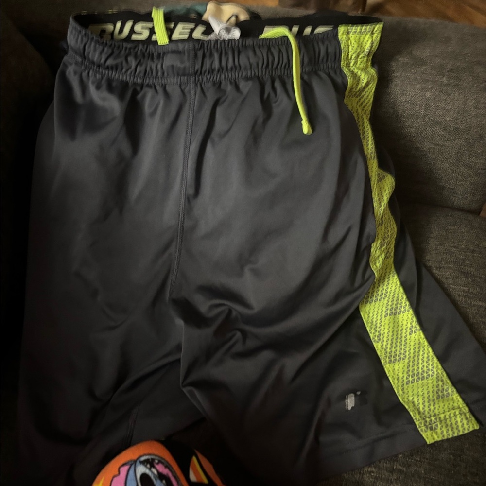 38-20 shorts green and gray